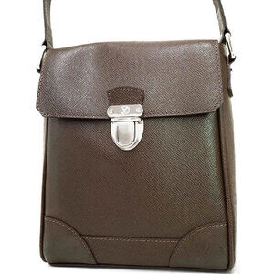 Louis Vuitton Taiga Luca Shoulder Bag